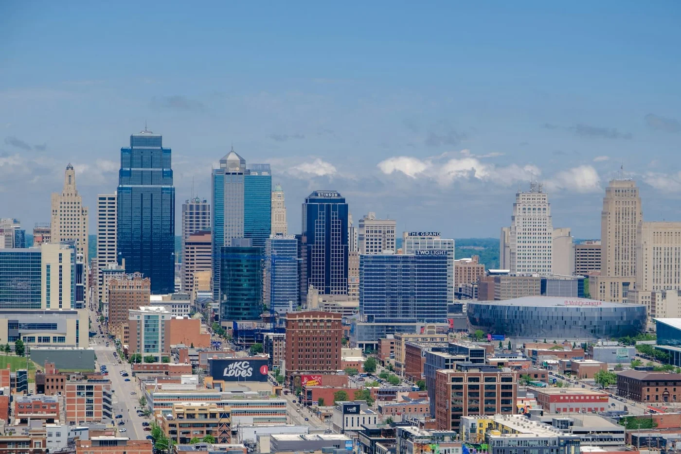 Water damage reconstruction in Kansas City, KS by Blue Arrow Roofing