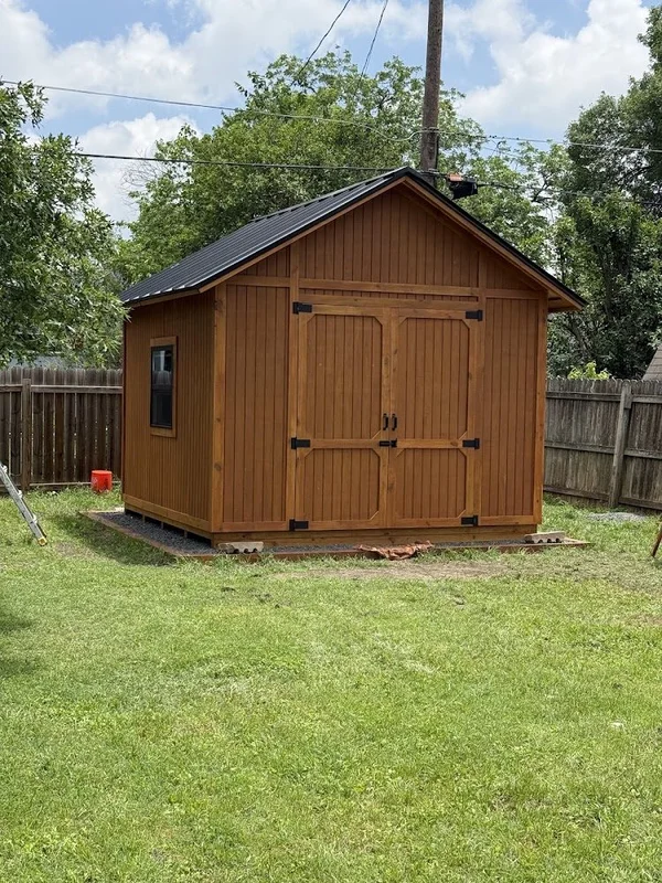 Front view of the shed's finished metal roof